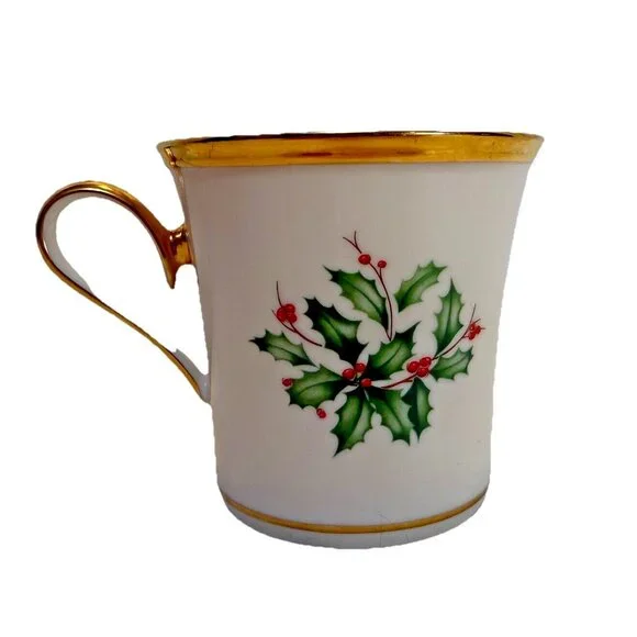 Lenox Dimensions Holiday Mug Holly & Berries Gold Trim - Picture 2 of 4